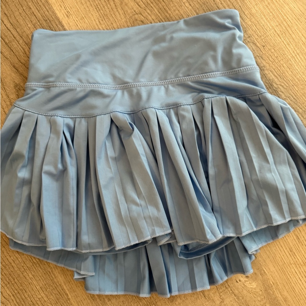Gold hinge skirt
